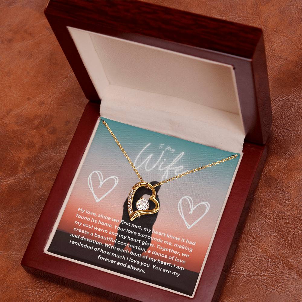 To My Wife | Radiant Forever Love Pendant: Shimmering Symbol of Eternal Affection 💞🌟🎁